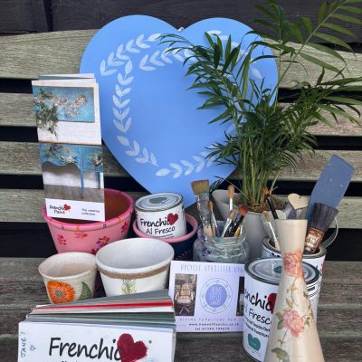 Frenchic Flowerpot Workshop: Festive Planter with Candle </br> Wednesday 16th December 2026